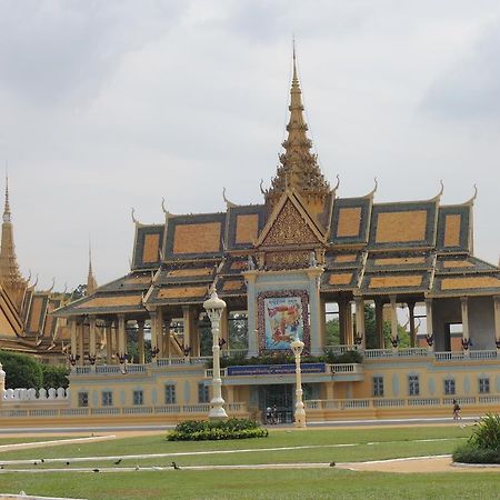 The Happy House Phnom Penh Exterior foto